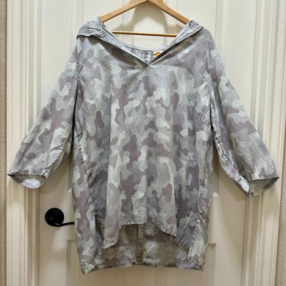 C&C California Women's 100% Linen Hoodie Tunic Top Size 1X Grey Camo Langenlook